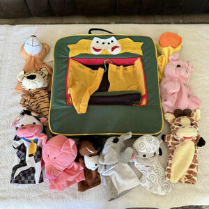 Lots of 10 Kids Animal Hand Puppets & Vintage Foldable Puppet Theater Set Green
